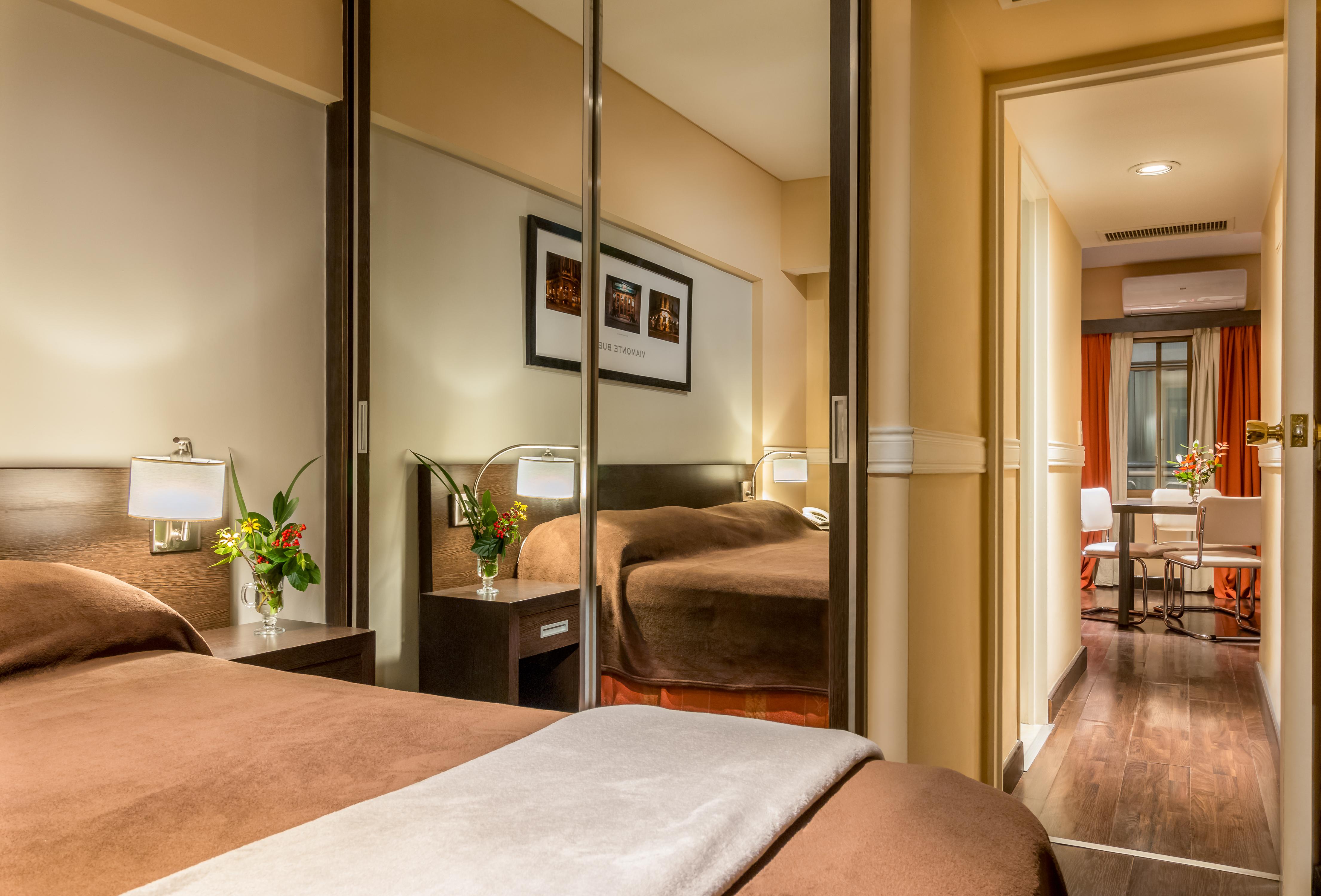 Up Viamonte Aparthotel
